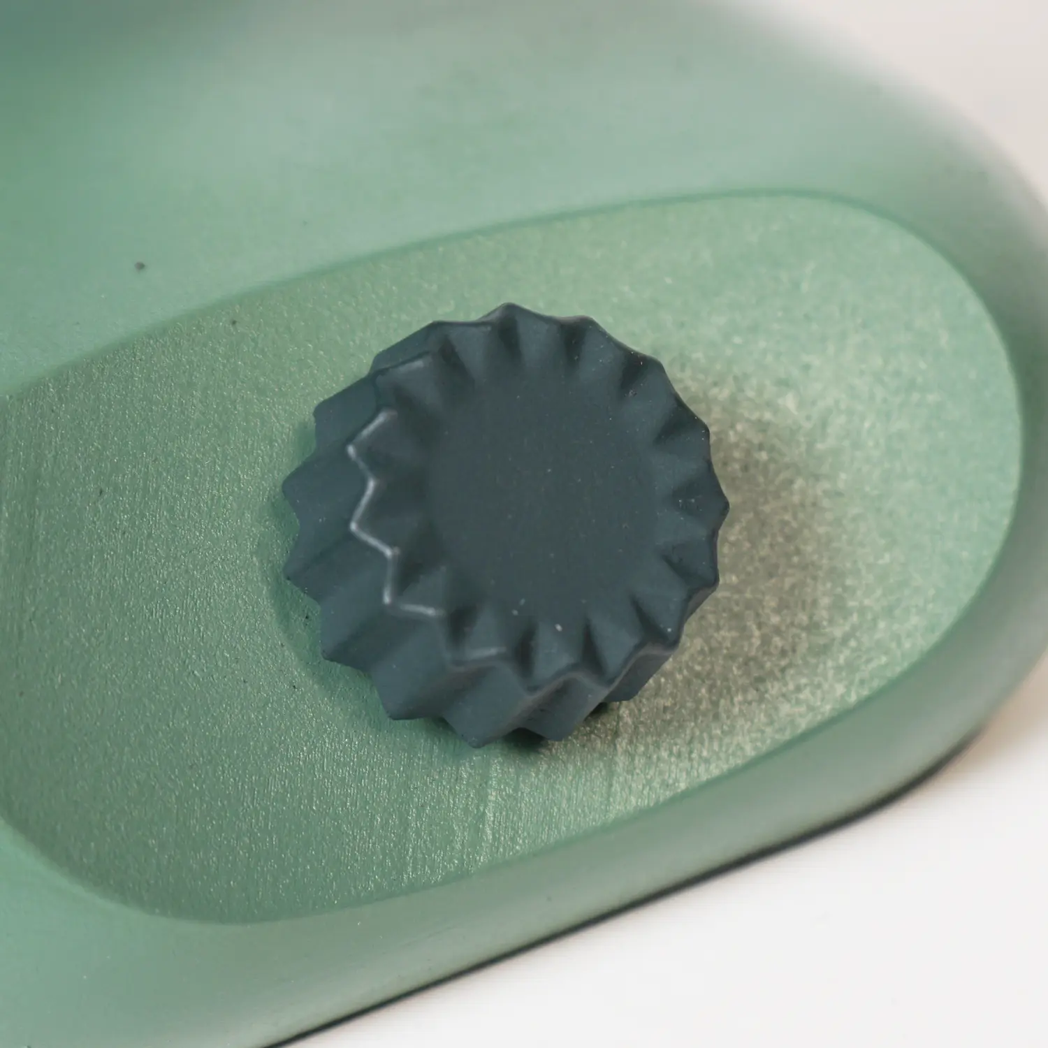 Knob Detail View